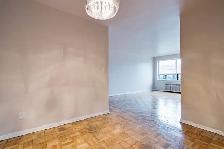 Huge 1 bdrm renovated apartment for rent - East York - Photo 10