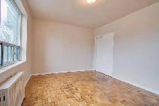 Huge 1 bdrm renovated apartment for rent - East York - Photo 19
