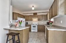 semidetached 4 bed 2 and 1/2 washroom for rent - Photo 3