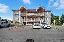 1-Bedroom Apartment – Plateau Gatineau – All Included – $1,300 - Photo 2