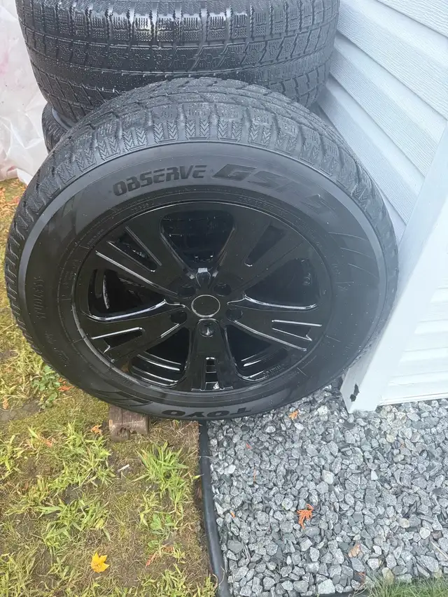 Pneus sur jantes Aluminium