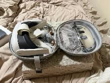 Meta Quest 3 w/ case   accessories - Photo 3