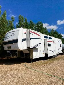Gulf Stream 2009 Endura 5th Wheel Toy Hauler - Model 39 Max