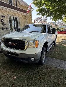 2012 GMC Sierra SLE 2500HD Duramax - Photo 2