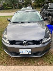 Volkswagen Jetta - Photo 2