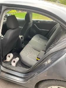 Volkswagen Jetta - Photo 6