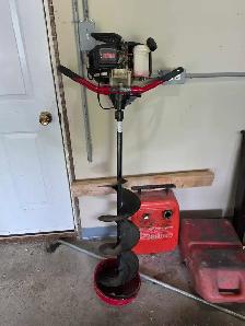 Black Ice B43 cc ice auger