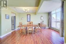 One Bedroom One Bathroom Condo for Rent - Photo 6