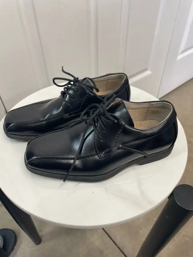 Dress shoes youth size 2