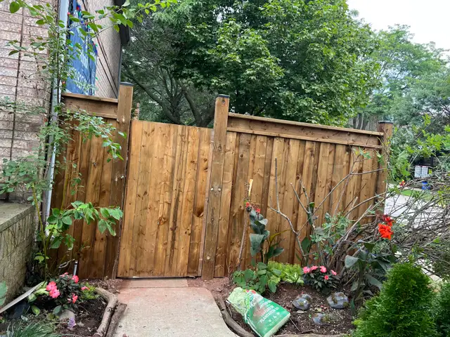 fence deck installation and repair 289-772-7822