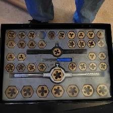 Master craft tap and die set - Photo 4
