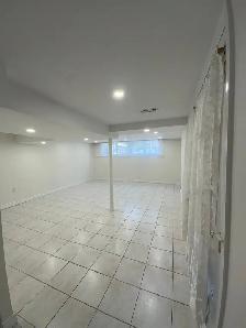 Semi Detached Raised Bungalow in Mississauga (Downstairs Unit) - Photo 2