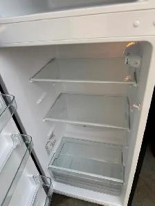Refrigerator - Photo 4