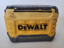 6AH Dewalt Flexvolt Battery (33249340) - Photo 3