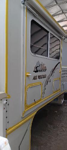 Slide in camper - Photo 7