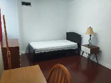 Furnished 3 bedroom Square One Condo - Photo 7