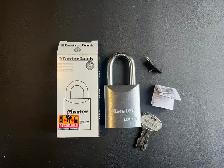 Brand New Master Lock ProSeries 7053 Padlock