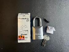 Brand New Master Lock ProSeries 7053 Padlock - Photo 2