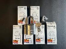 Brand New Master Lock ProSeries 7053 Padlock - Photo 4