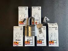Brand New Master Lock ProSeries 7053 Padlock - Photo 5