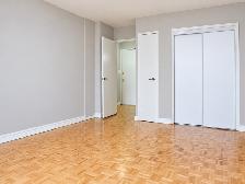 FURNISHED PRIVATE ROOM – YONGE & CUMMER | $1,000/MONTH - Photo 5