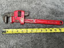 MASTERCRAFT 14 Inch Pipe Wrench !
