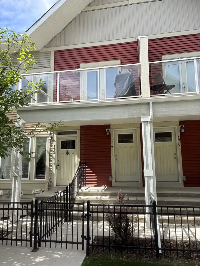 Townhouse for Rent Auburn Bay
