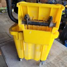 mop pail & squeegee - Photo 3