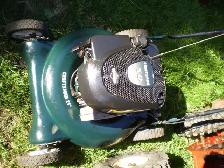 Craftsman  5 HP  push  gas   Lawnmower. - Photo 2