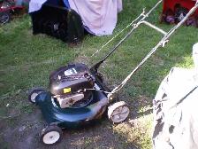 Craftsman  5 HP  push  gas   Lawnmower. - Photo 5