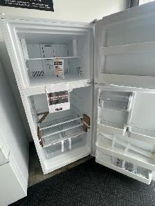NEW 30" GE Top Freezer Fridge (18 Cu.Ft) - Photo 3