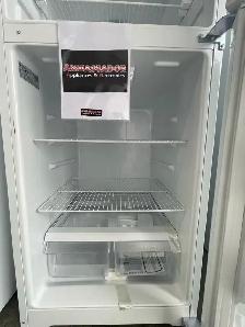 NEW 28" GE Top Freezer Fridge  (15.6 Cu.Ft) Frost Free - Photo 4