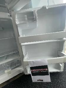 NEW 28" GE Top Freezer Fridge  (15.6 Cu.Ft) Frost Free - Photo 8