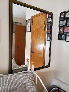 Large indoor mirror - Grand miroir d'intérieur