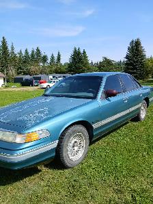 1993 Ford Crown Victoria