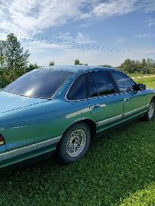 1993 Ford Crown Victoria - Photo 4