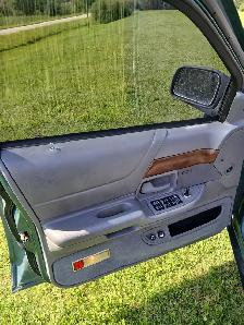 1993 Ford Crown Victoria - Photo 10
