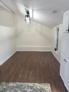 HOUSE FOR RENT IN BOLTON - 3BRM, 1 BATH - Photo 3