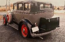 1932 Chev Sedan - Photo 3