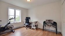 Brossard Renovated Condo 4 1/2 with balcony - Photo 5