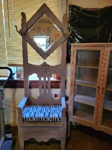 Antique furniture freshly Refinished - Photo 3