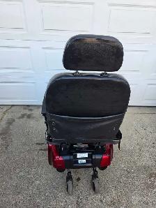 Power Wheelchair - Photo 4