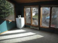 Share Spacious Master Bedroom for a girl 800/mo., Avail Oct. 1st - Photo 5