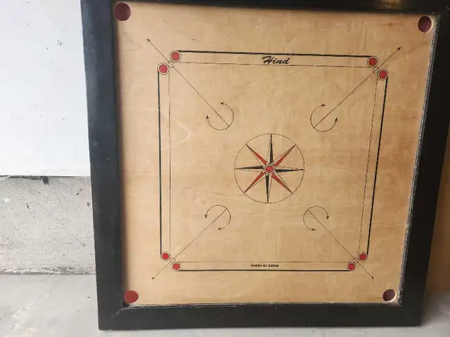 carrom board