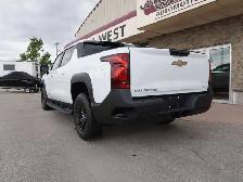 2024 Chevrolet Silverado EV 2024 EV 4WT MAX RANGE 220 v / 110v C - Photo 17