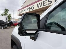 2024 Chevrolet Silverado EV 2024 EV 4WT MAX RANGE 220 v / 110v C - Photo 20