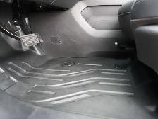 2024 Chevrolet Silverado EV 2024 EV 4WT MAX RANGE 220 v / 110v C - Photo 27
