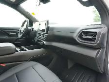 2024 Chevrolet Silverado EV 2024 EV 4WT MAX RANGE 220 v / 110v C - Photo 39