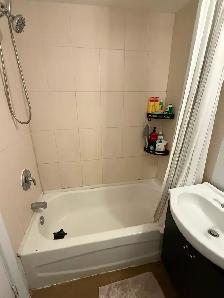 LEASE TRANSFER COTE DES NEIGES ROOM — Available Dec 1 or Jan 1 - Photo 5
