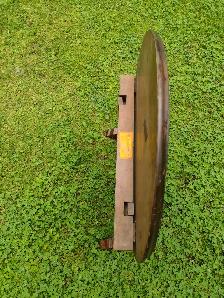Vintage tilt top accent table - Photo 2